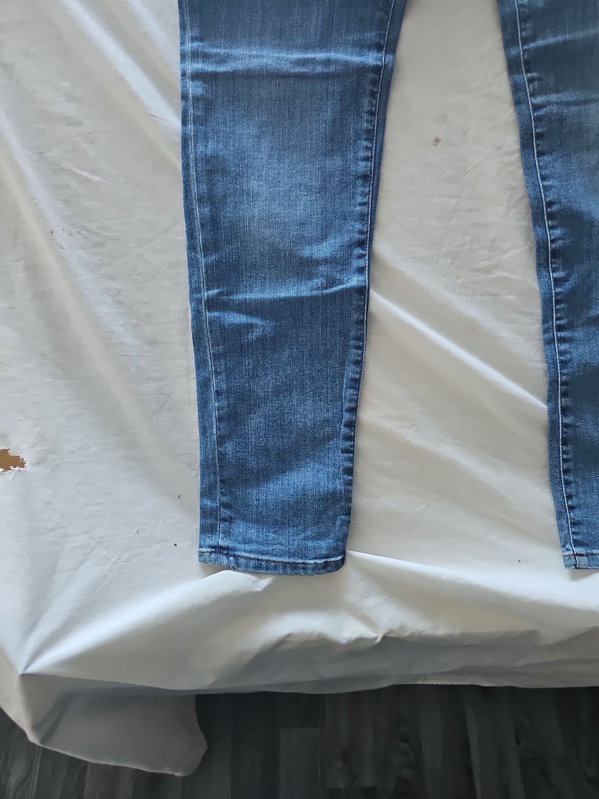 Calvin Klein Jeans Low Rise Skinny Denim in Medium Wash 301 - Image 8