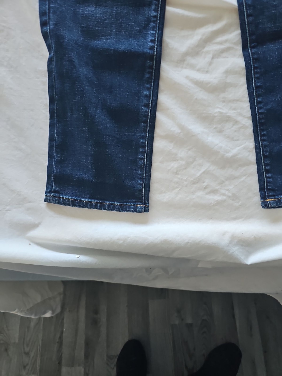 Amazon Essentials Men's Athletic Fit Blue Jeans 33W x 29L 338 - Image 9