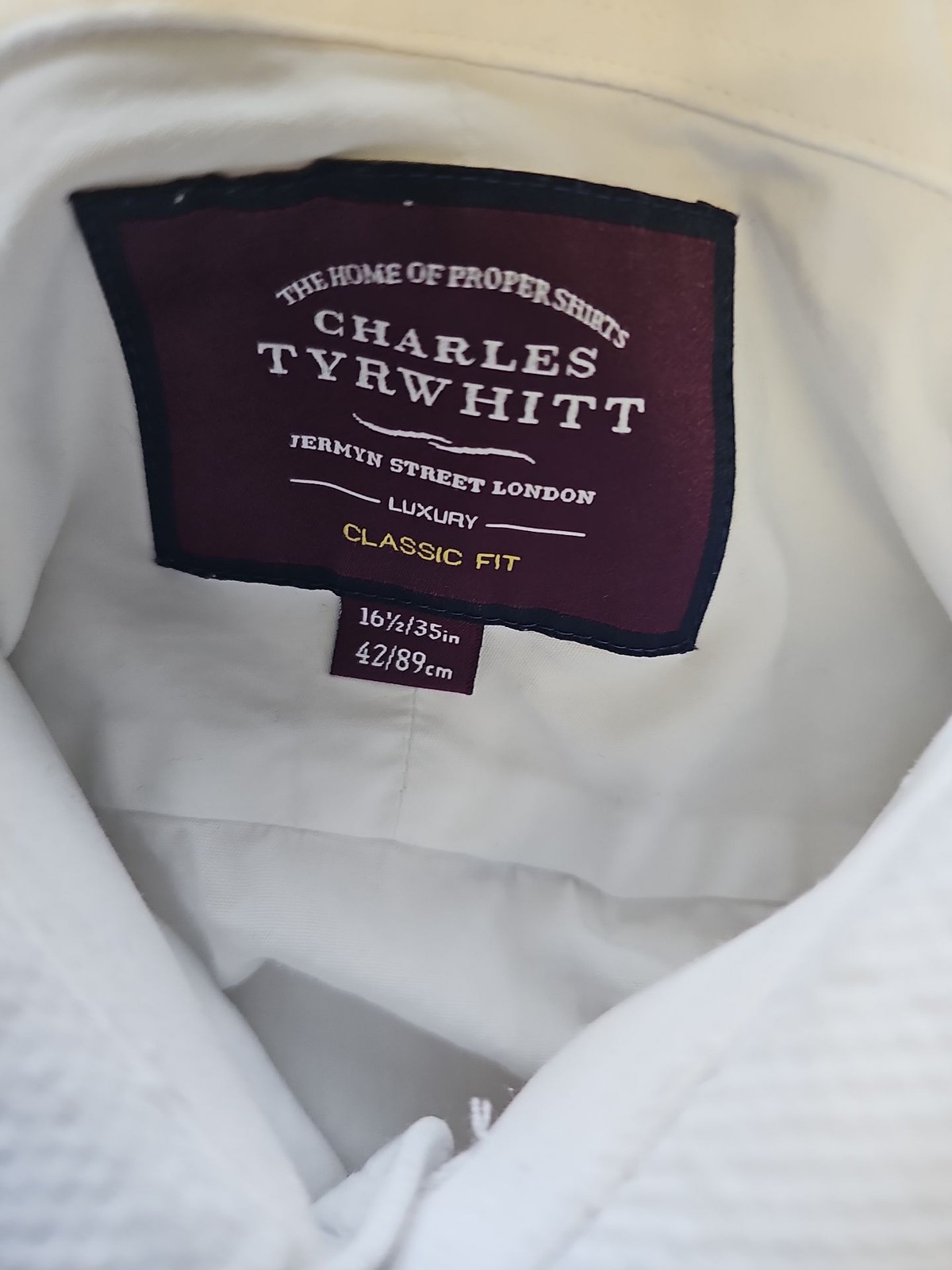 Charles Tyrwhitt Classic Fit White Dress Shirt with French Cuffs S16.5 A444