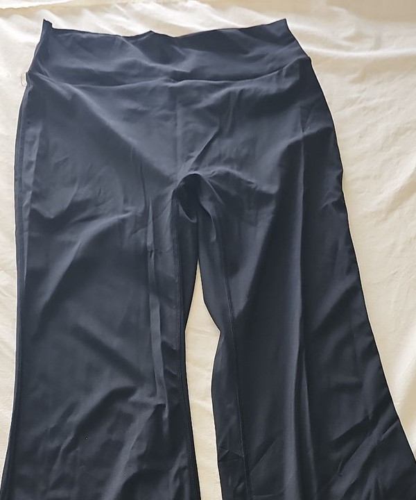 Black High-Waisted Flare Yoga Pants Xl P749 - Image 8