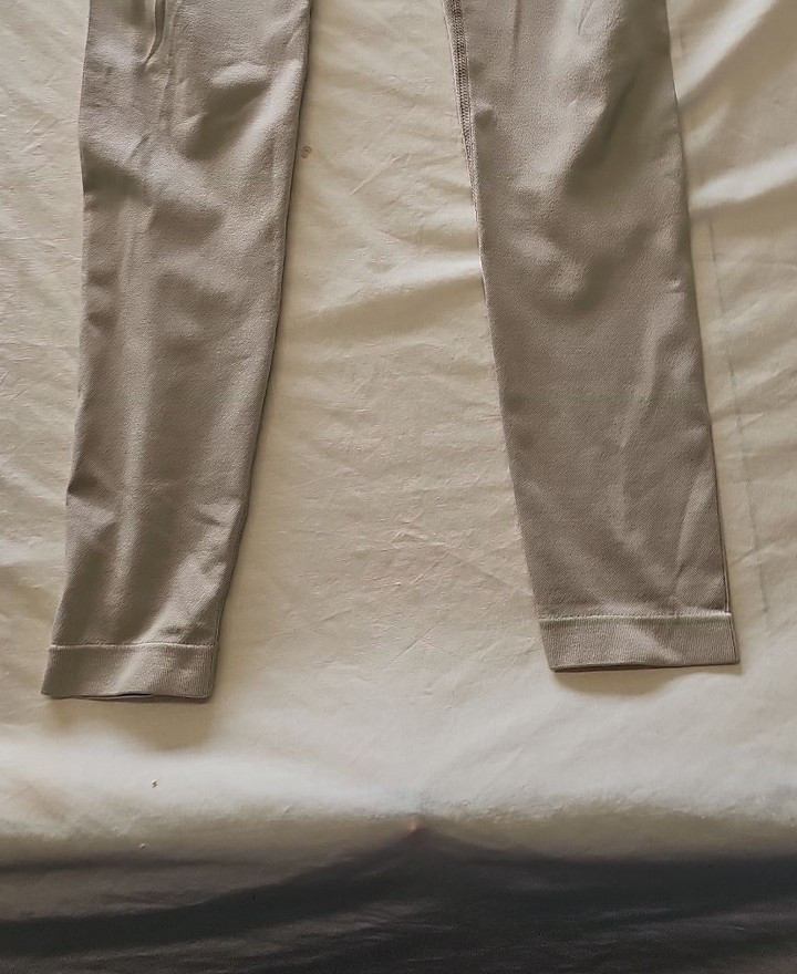 Primark Women's Seamless High-Waisted Ribbed Leggings in Stone P747 - Image 6