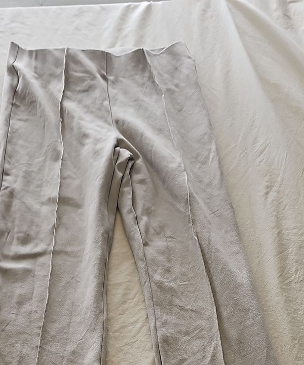 Primark Taupe High-Waisted Pintuck Flare Trousers uk14 R792 - Image 5