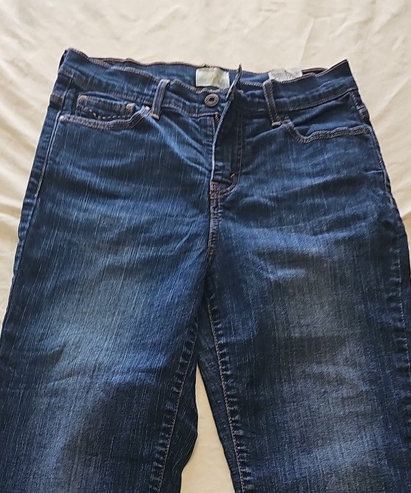 Levi Strauss & Co. Women's Denim Capri Jeans Blue Size 10 CC958 - Image 6