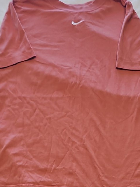 Nike The Nike Tee Loose Fit Embroidered Swoosh T-Shirt Rose Pink XS KK197 - Image 7