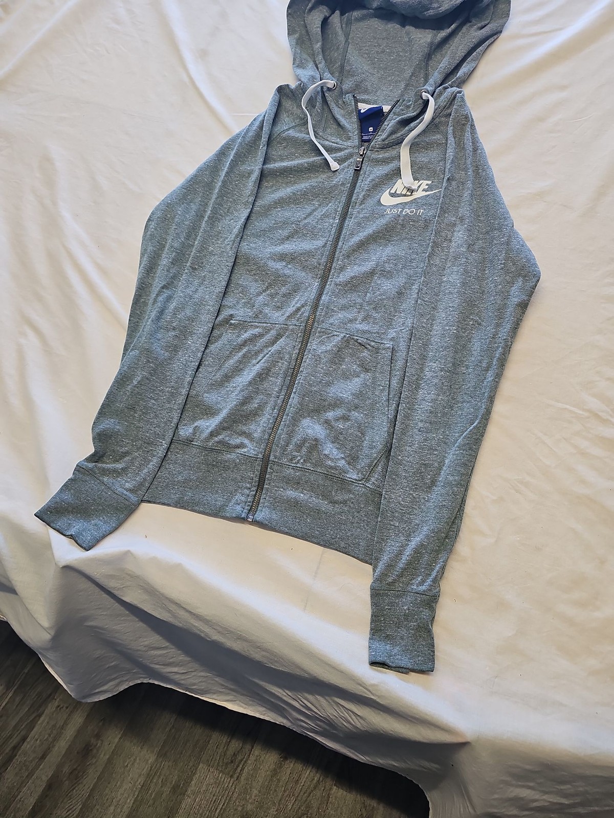 Nike Women's Heather Grey Zip-Up Hoodie 'Just Do It' Graphic AA908 - Image 4