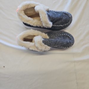 Grey Felt Moccasin Slippers with Faux Fur Lining size approx7 Y882