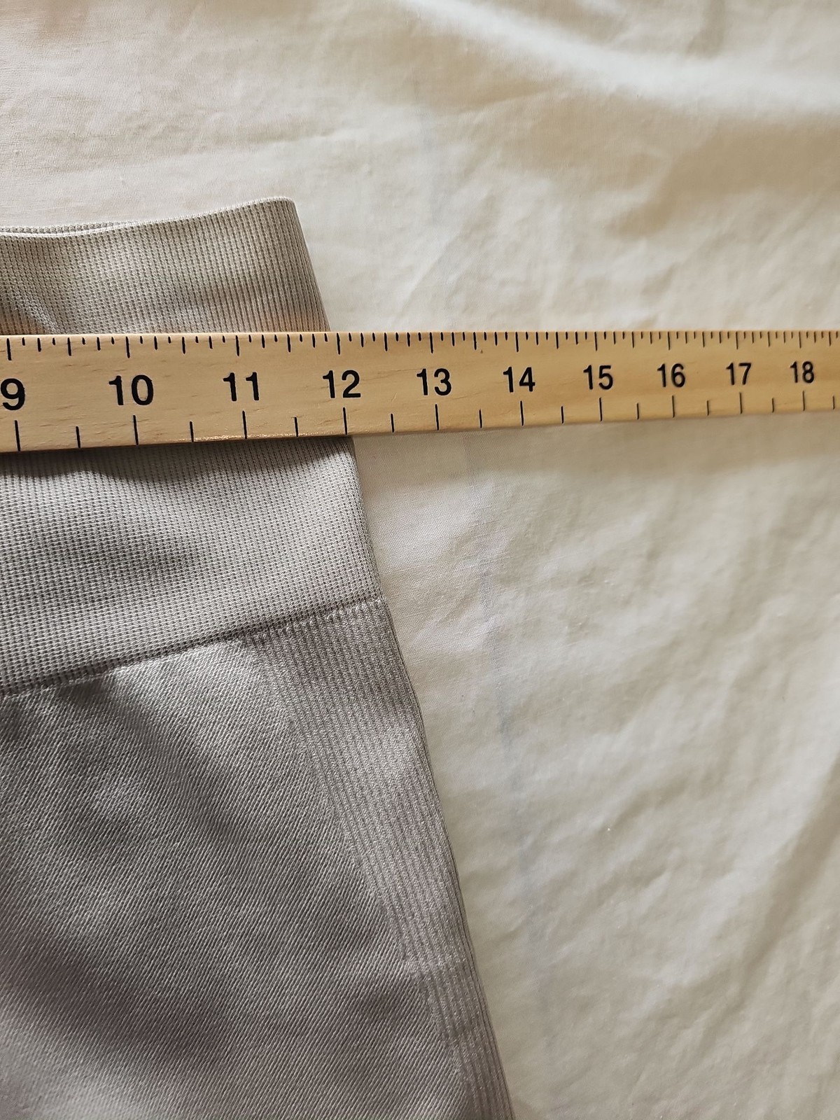 Primark Women's Seamless High-Waisted Ribbed Leggings in Stone P747 - Image 3