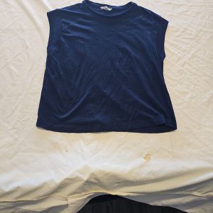 River Island Navy Relaxed Muscle Fit Sleeveless T-Shirt AA921