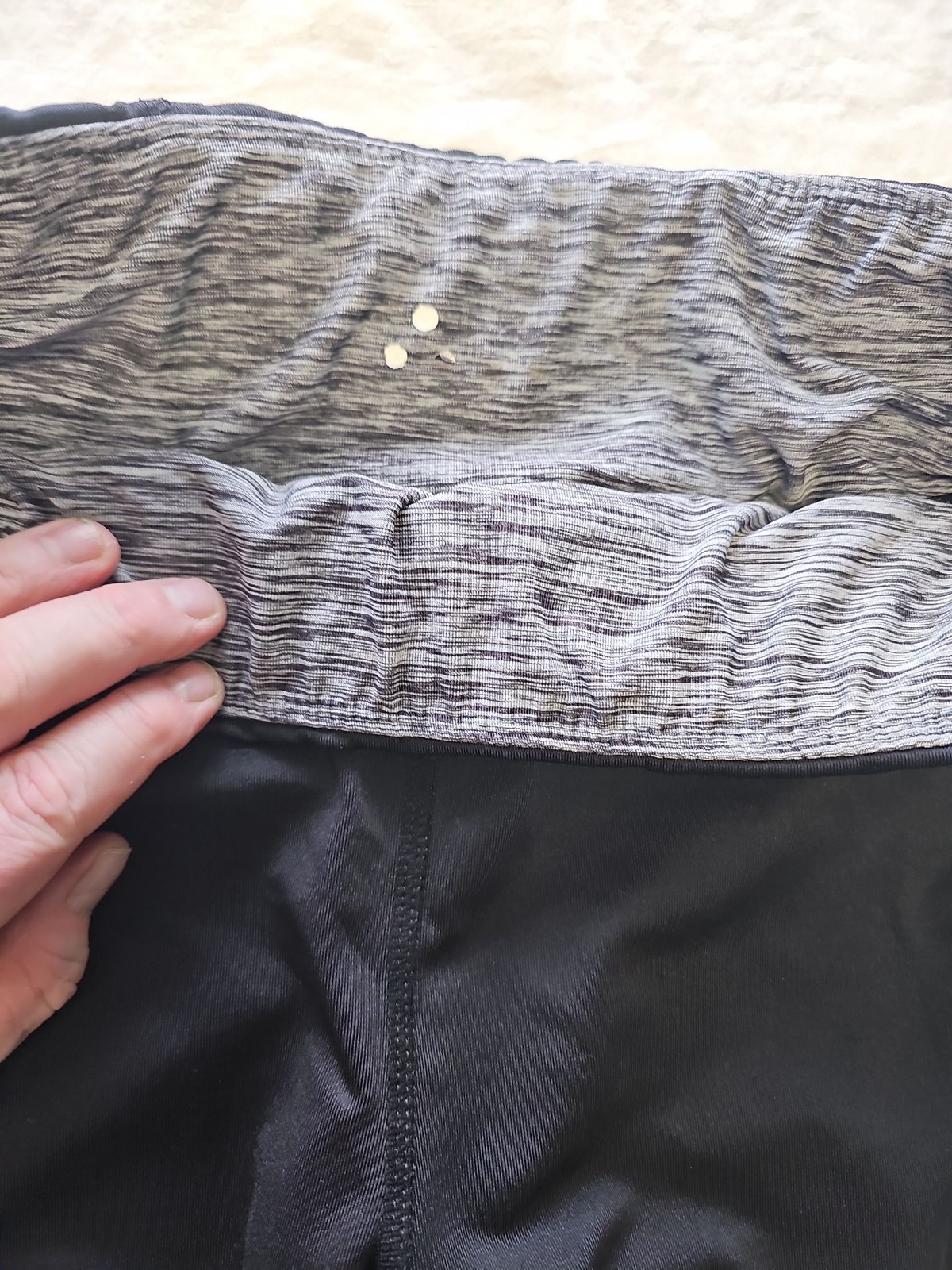 Women’s Two-Tone Activewear Leggings – Black and Heather Grey M O740