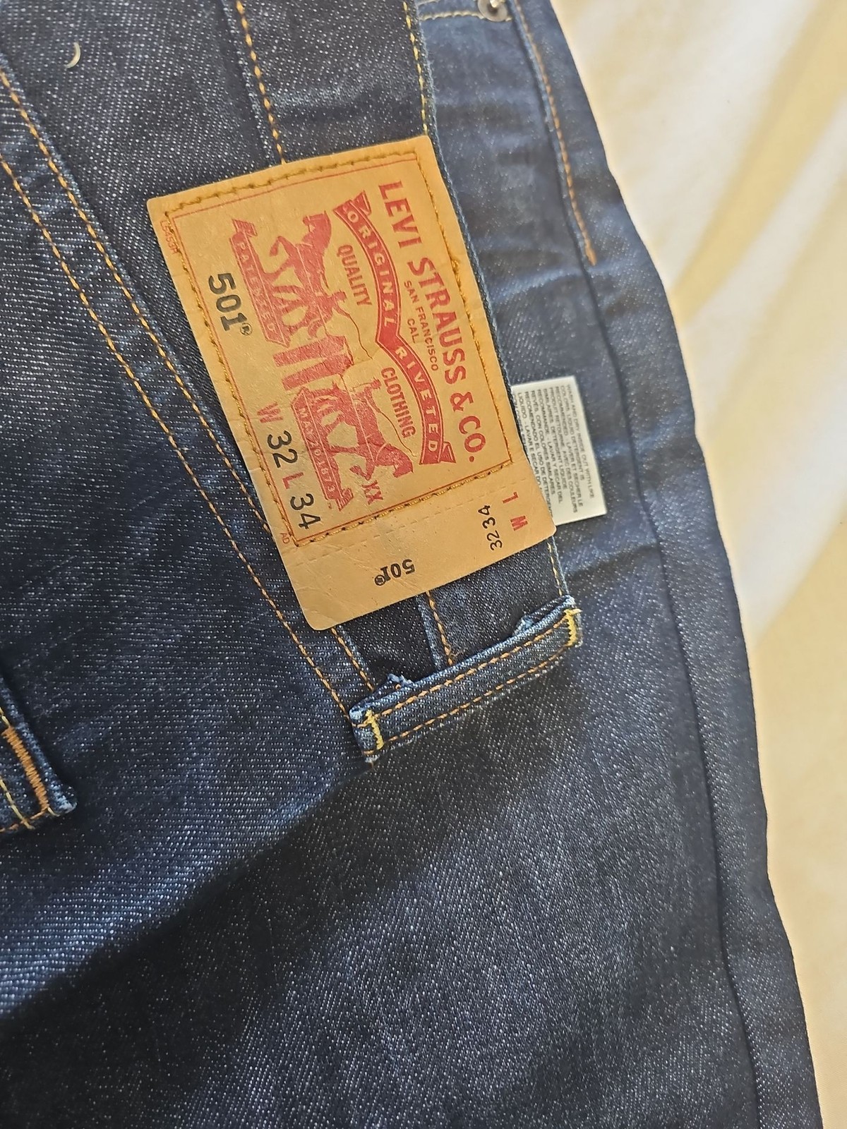 Levi Strauss & Co. 501 Original Straight Fit Jeans Dark Wash 32×34 EE982