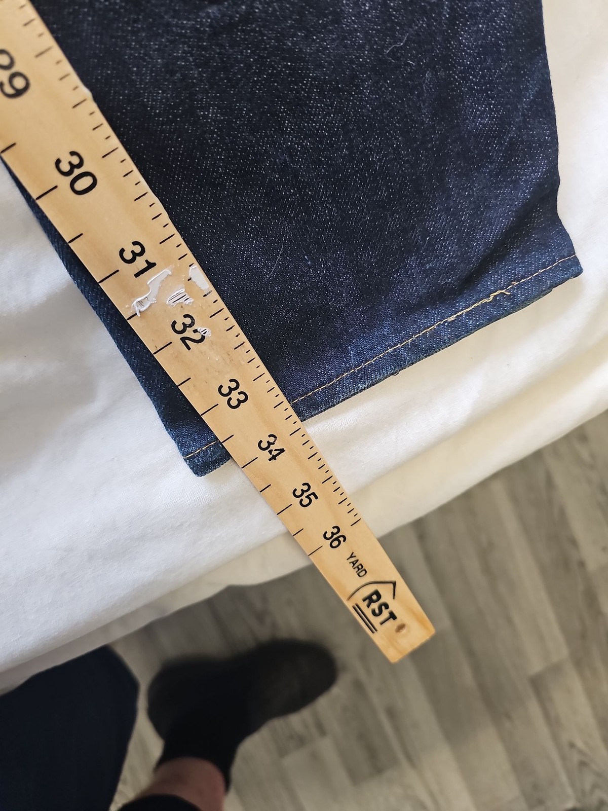 Levi Strauss & Co. 501 Original Straight Fit Jeans Dark Wash 32x34 EE982 - Image 6