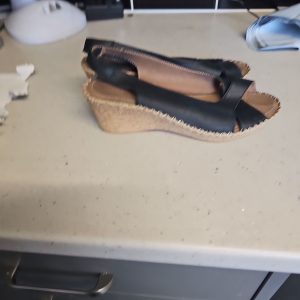 Grosseto Mel Black Leather Wedge Sandals  EE977