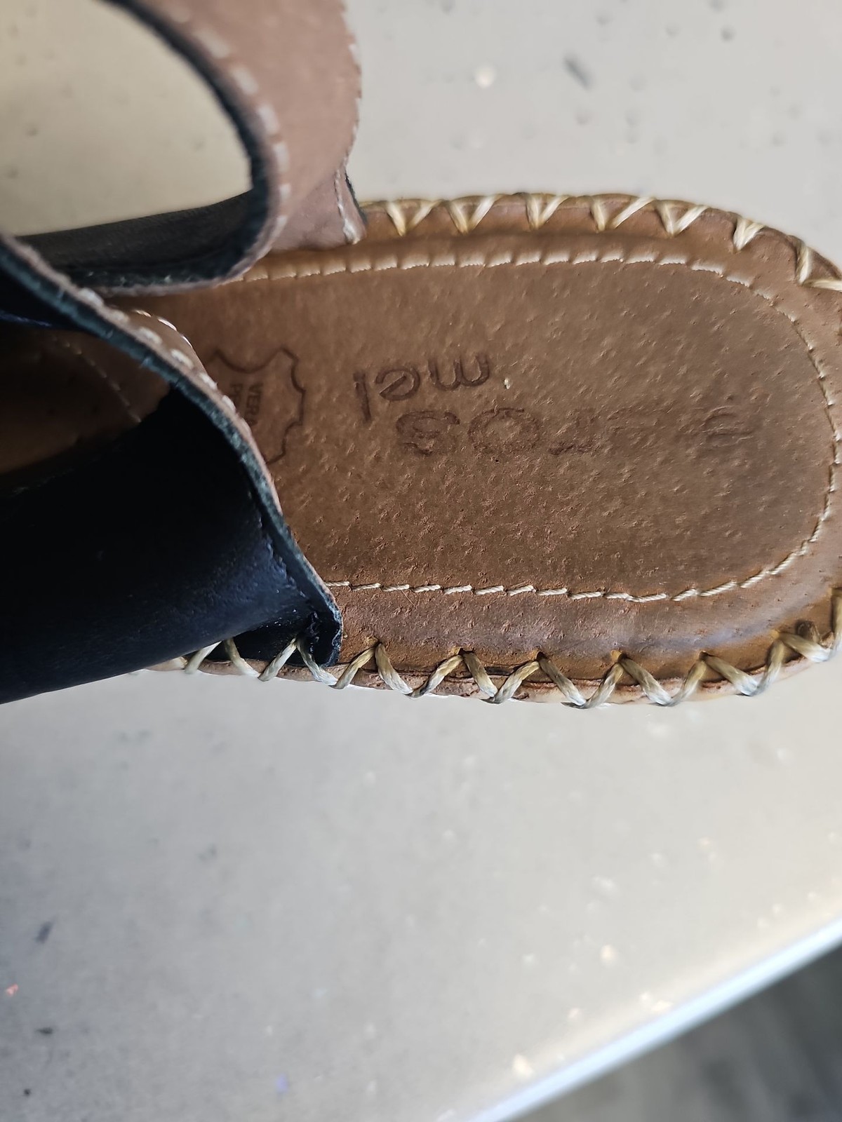 Grosseto Mel Black Leather Wedge Sandals  EE977