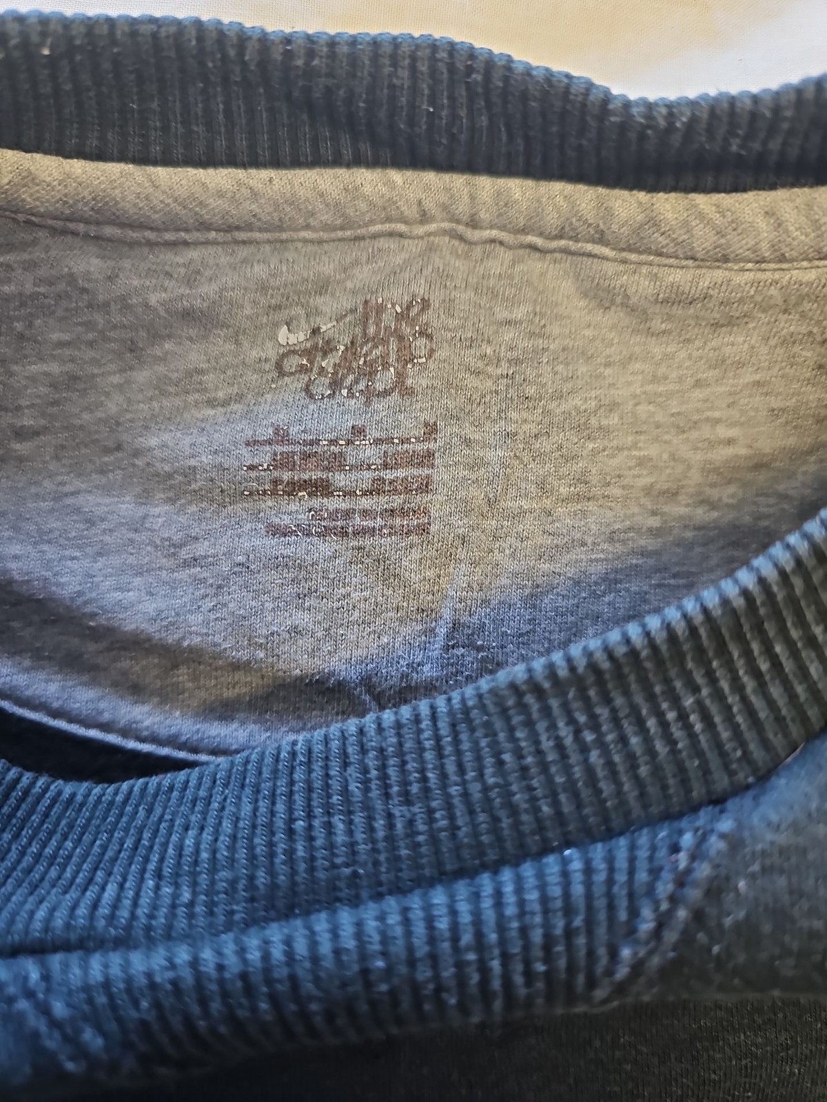 Vintage Nike Embroidered Swoosh Crewneck Sweatshirt – Navy Blue FF404