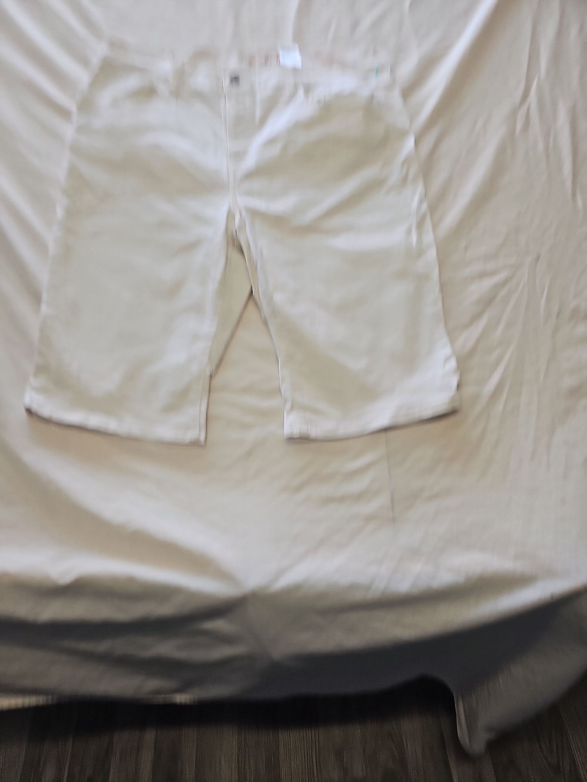Levi's 515 White Denim Shorts Size 14 Womens 14 DD961