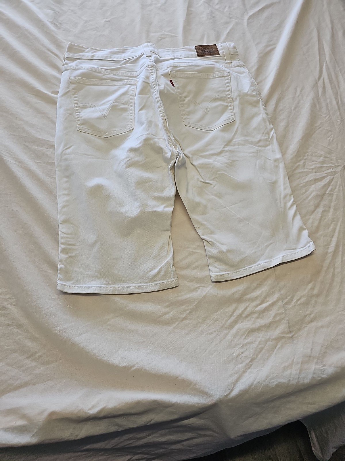 Levi's 515 White Denim Shorts Size 14 Womens 14 DD961 - Image 3