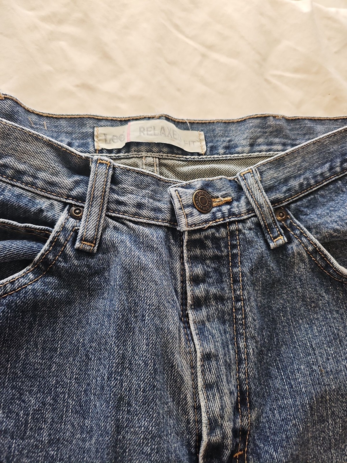 Vintage Lee Relaxed Fit Straight Leg Jeans in Stonewash Blue w36 l31 CC957