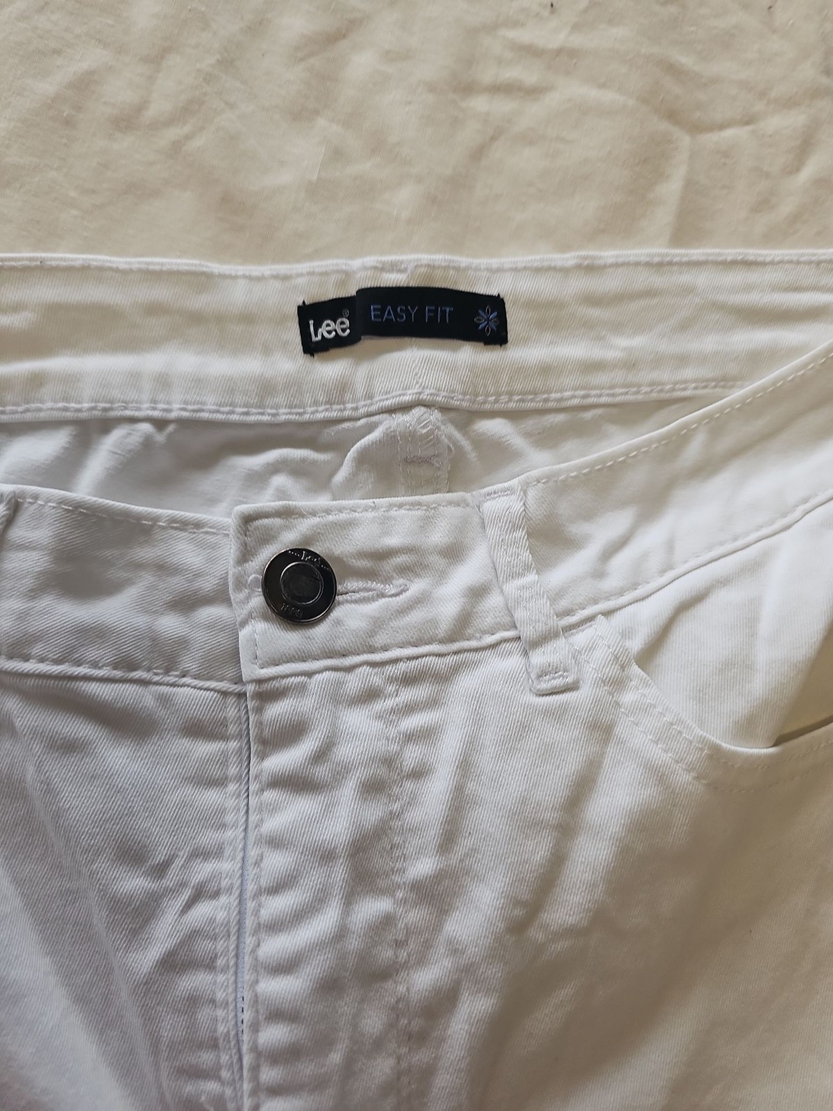 Lee Easy Fit White Denim Cropped Jeans W34 CC954