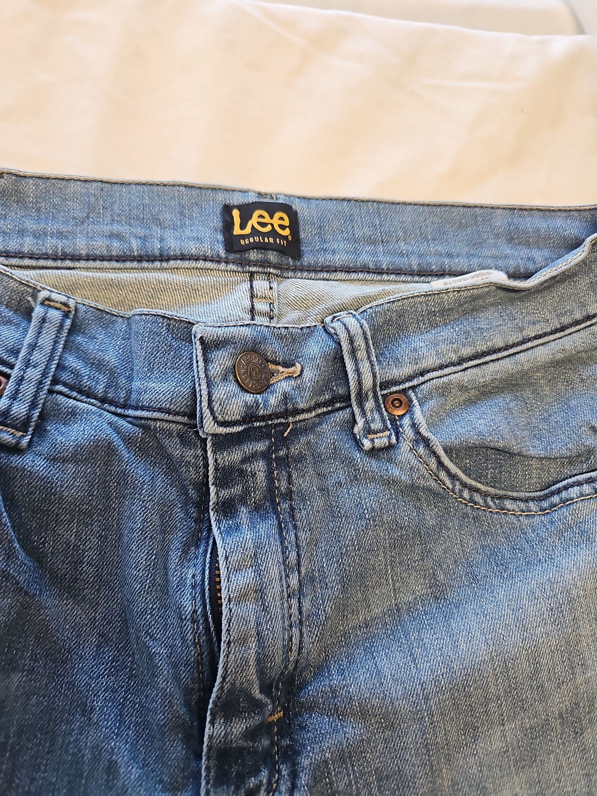 Lee Regular Fit Blue Denim Jeans for Men w30 l32 CC948