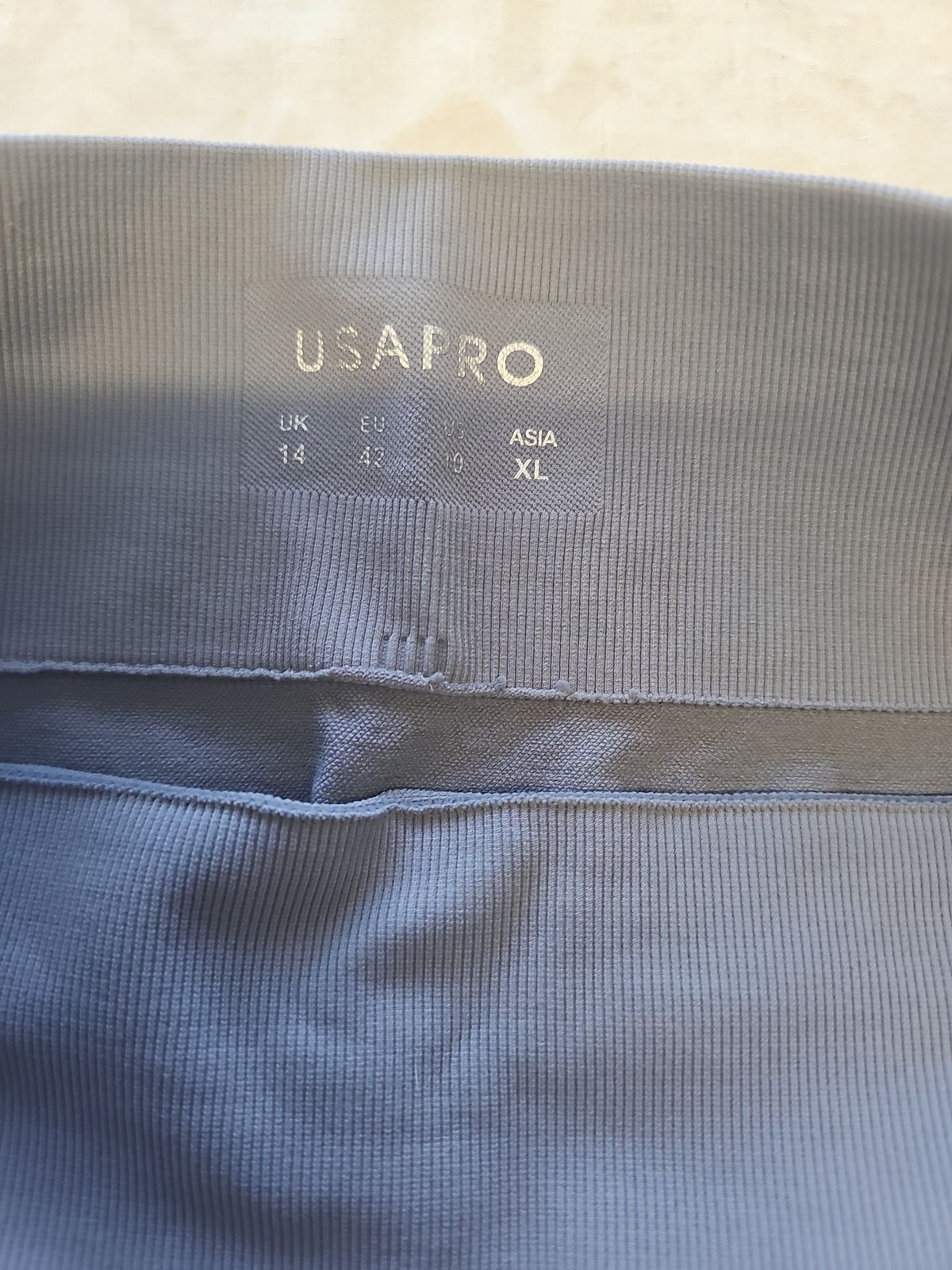 USA PRO Women’s Seamless Cropped Leggings Periwinkle Blue UK 14  LL22