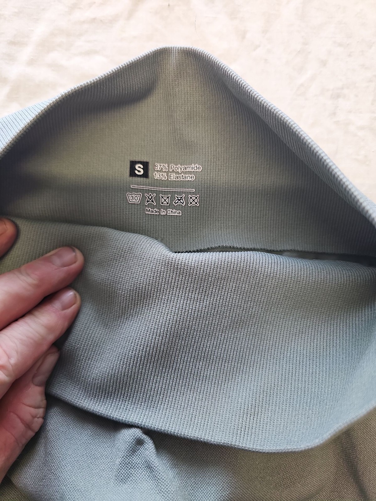 Seamless Ribbed Performance Leggings in Sage Green size small LL406