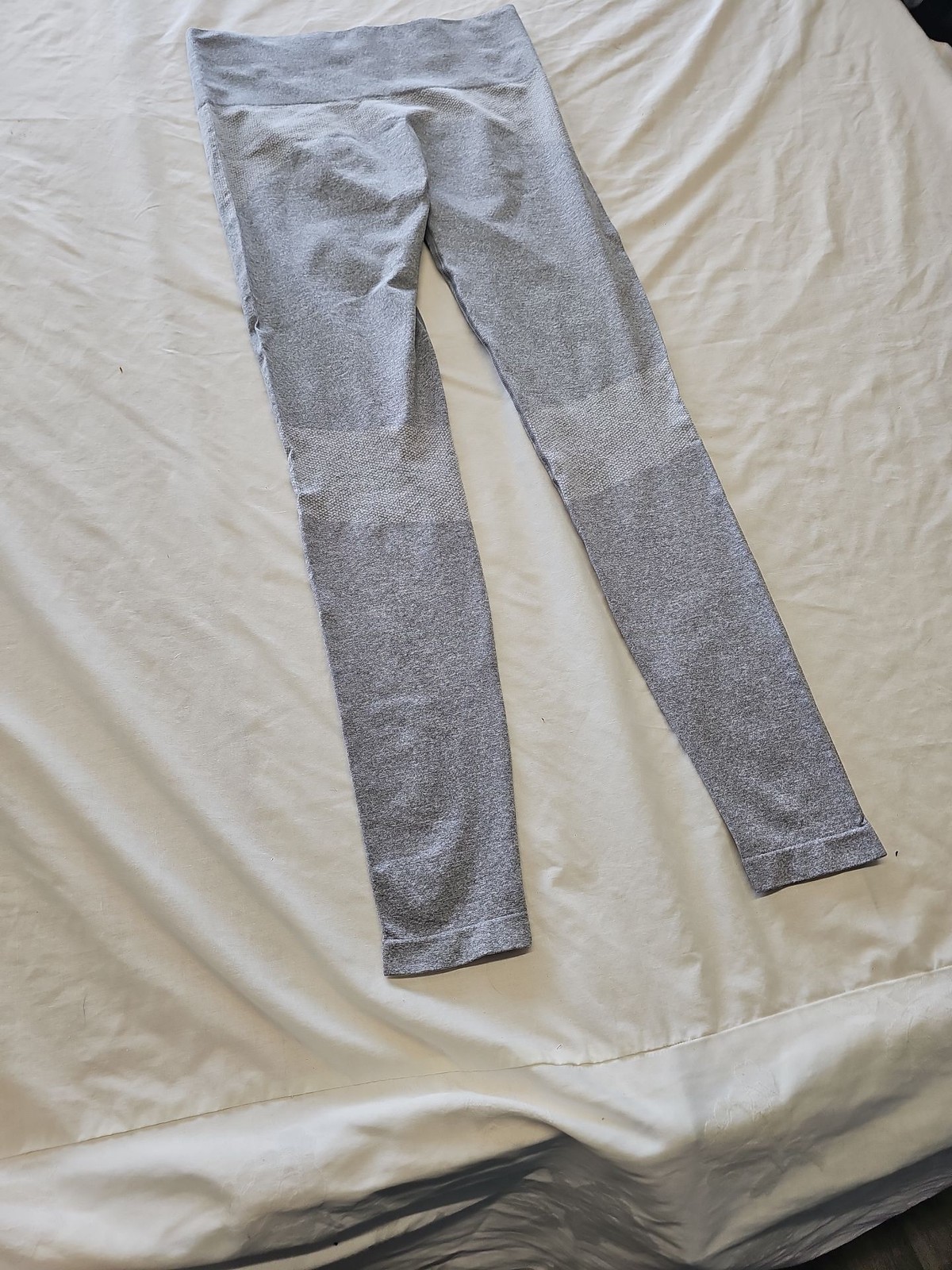 Gymshark Vital Seamless Leggings in Marl Grey approx w26 LL11 - Image 3