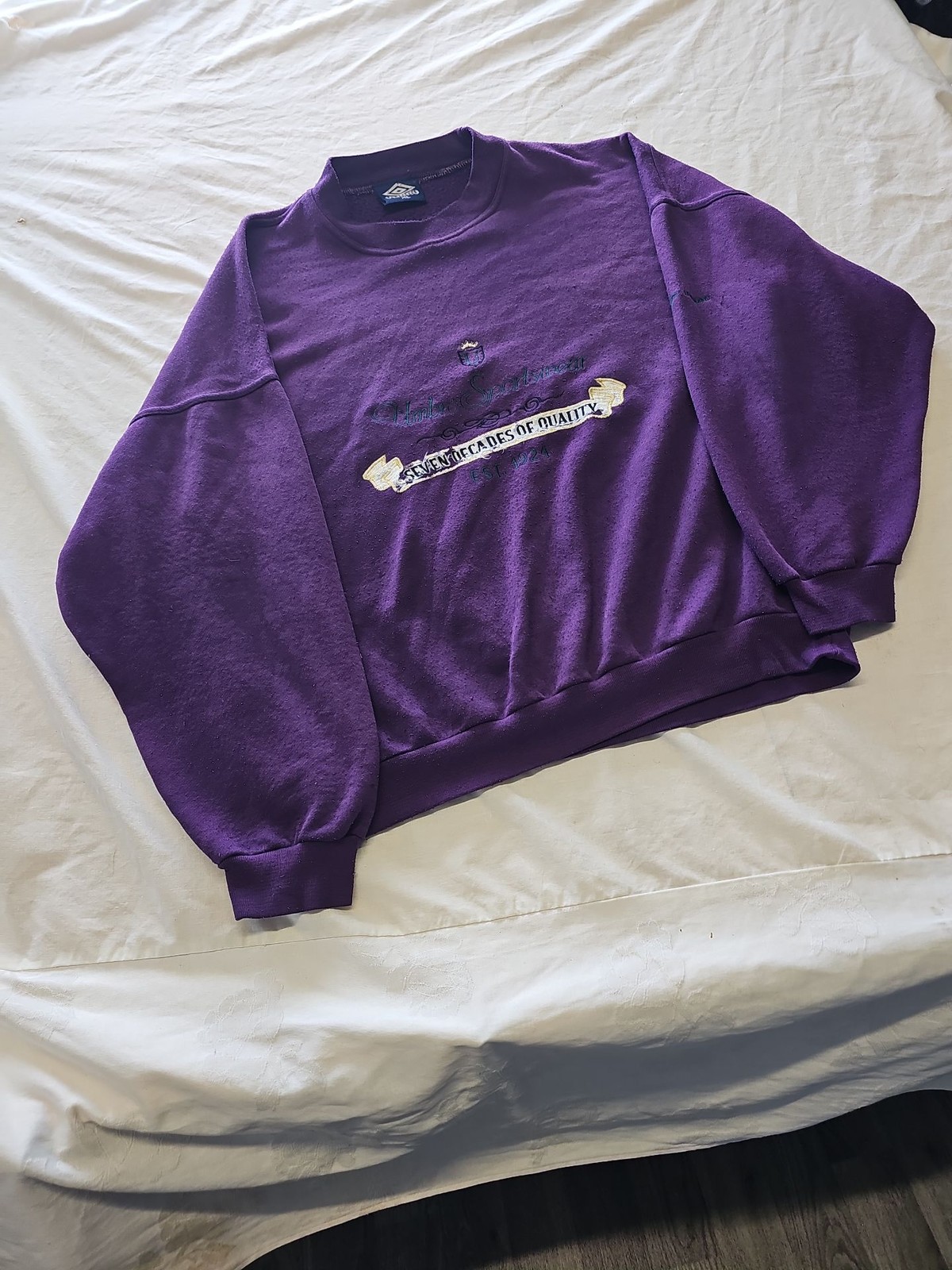 Vintage Umbro Purple Embroidered Graphic Sweatshirt XL KK1001 - Image 4