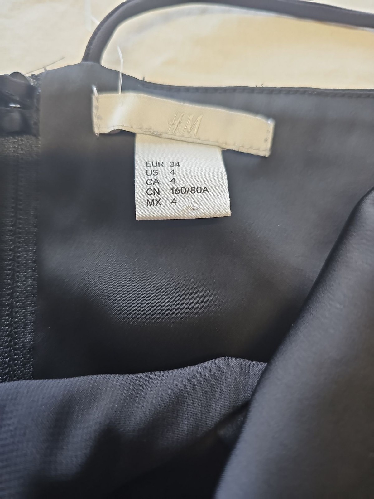H&M Black Satin Cocktail Dress with Spaghetti Straps eur34  LL202