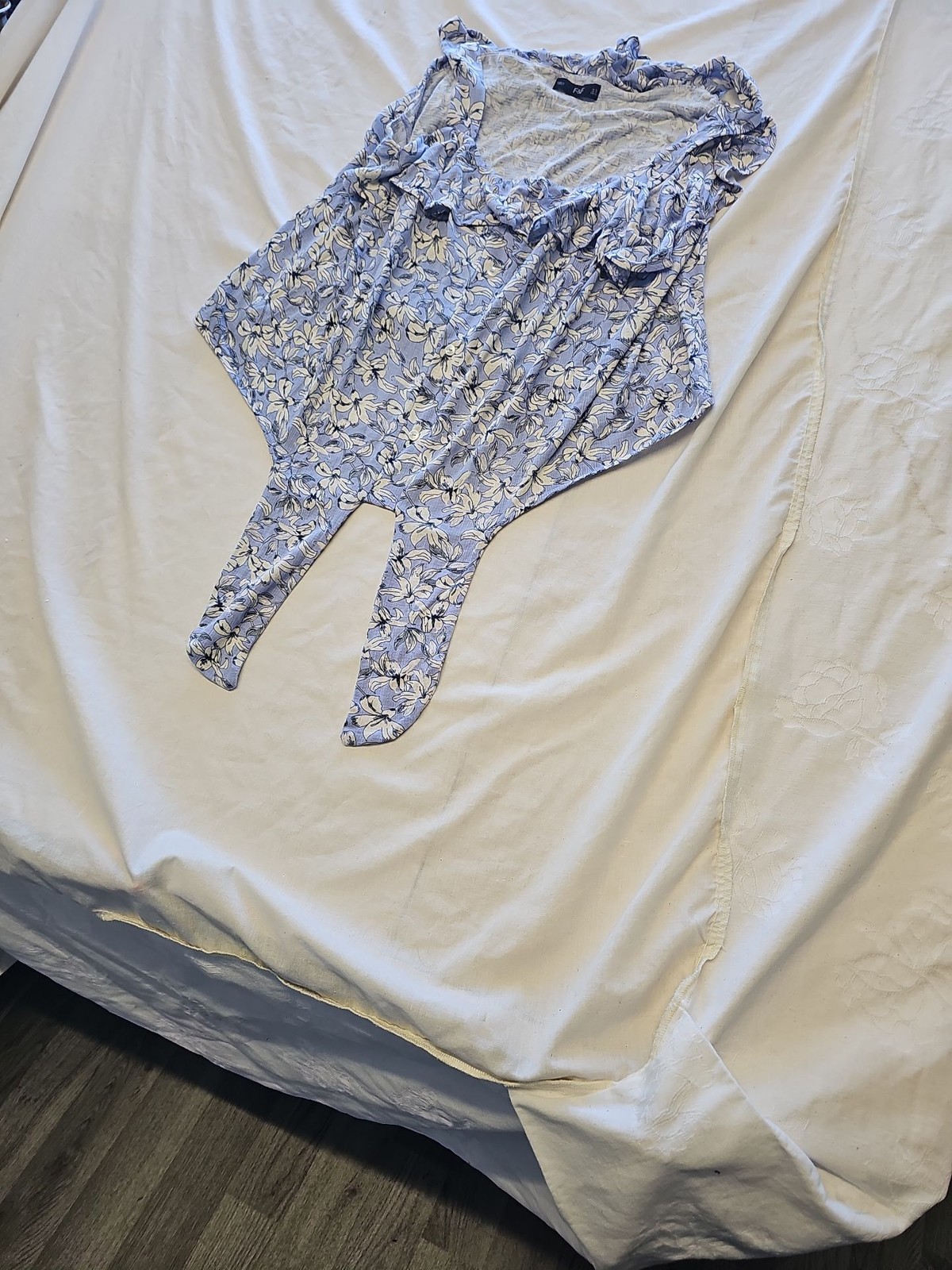 F&F Blue Floral Tie-Front Sleeveless Blouse UK16 KK209 - Image 4