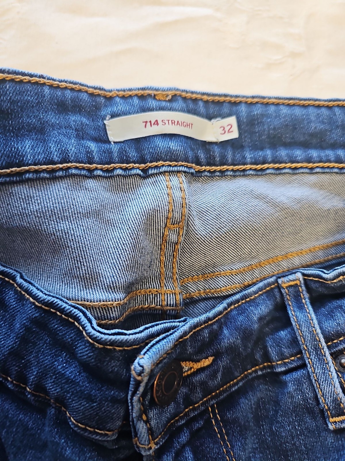 Levi’s 714 Straight Leg Women’s Blue Denim Jeans Size 32 GG997