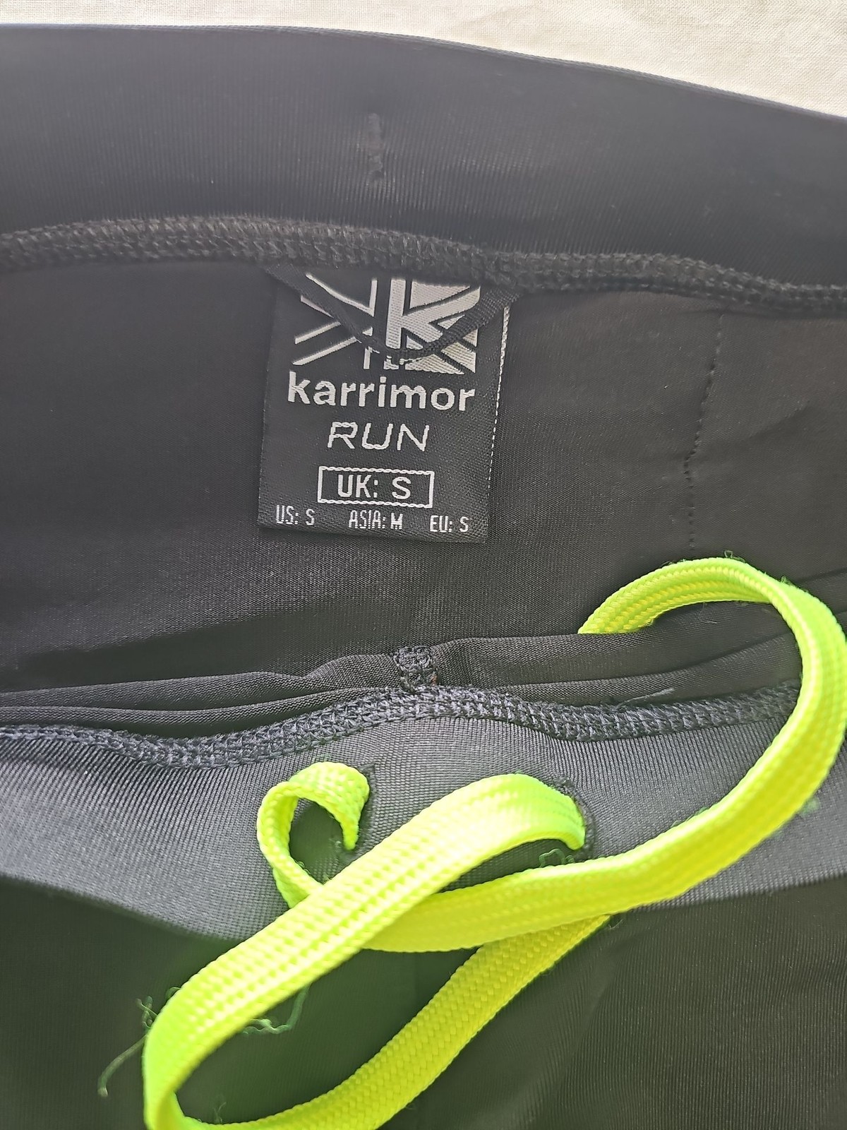 Karrimor Run Women’s Small Black Running Leggings with Neon Highlights  S O722