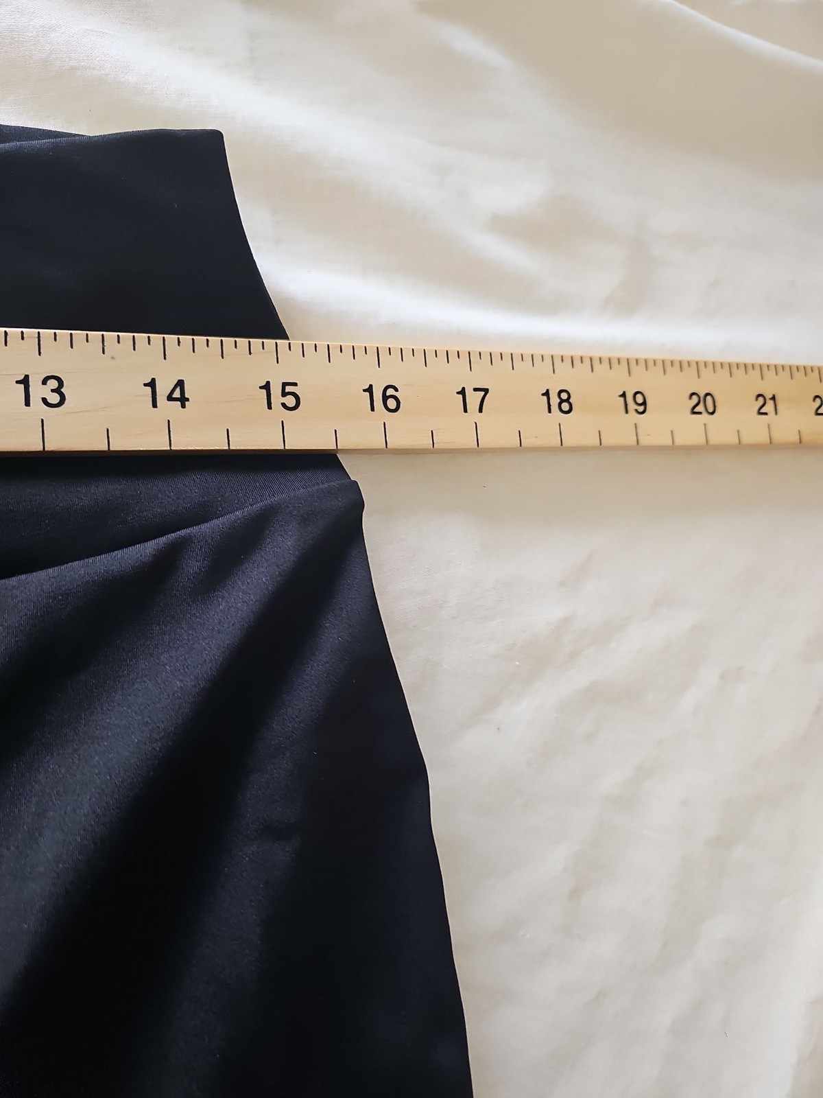 Black High-Waisted Flare Yoga Pants Xl P749 - Image 5
