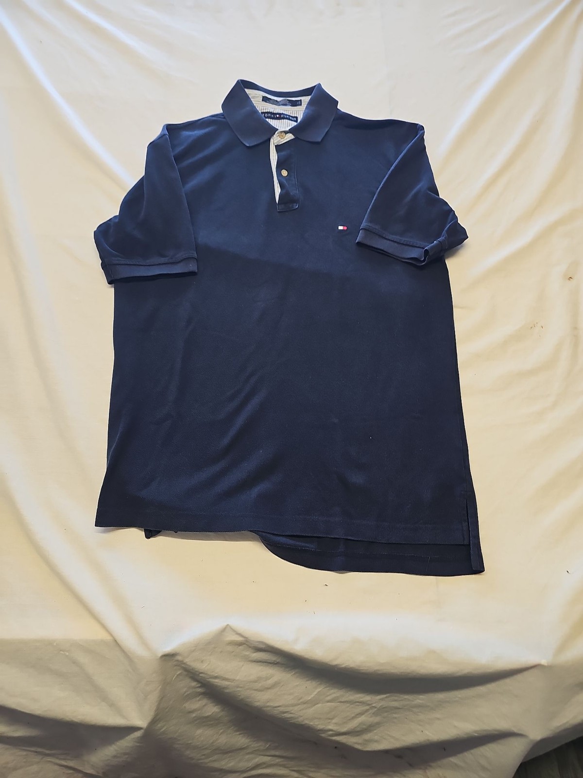 Tommy Hilfiger Men's Navy Blue Piqué Polo Shirt L V862