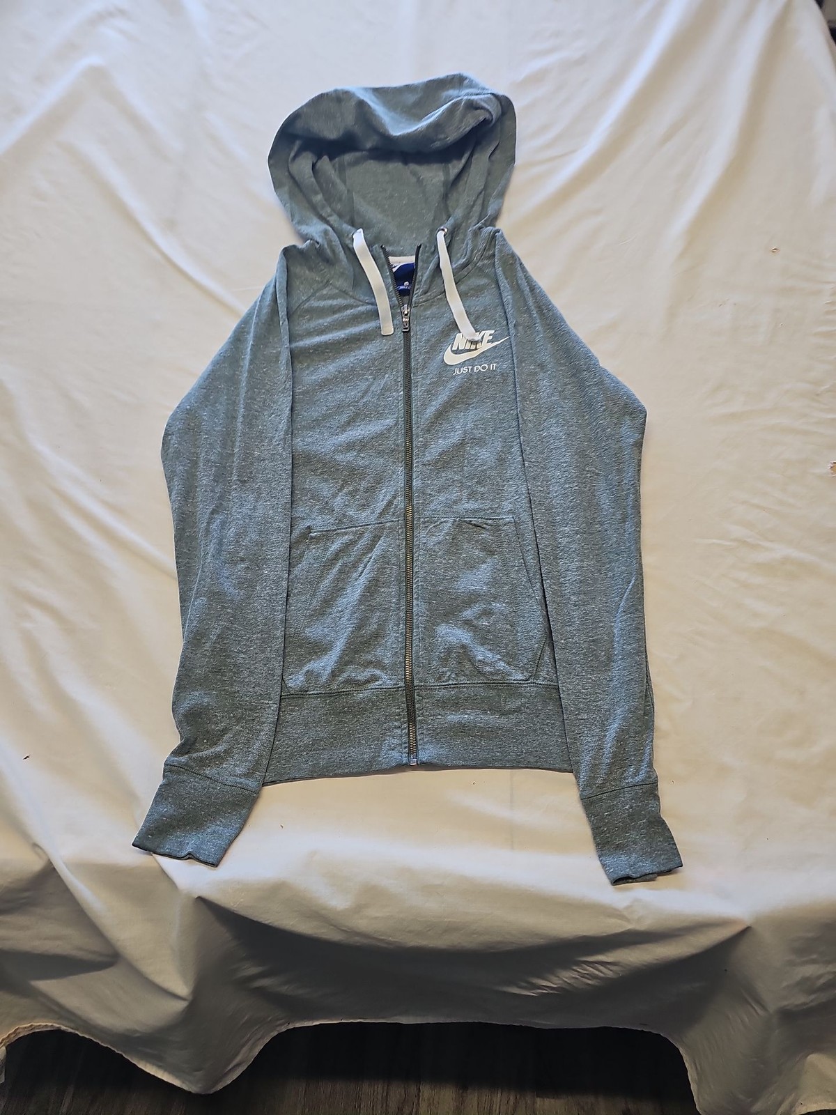 Nike Women's Heather Grey Zip-Up Hoodie 'Just Do It' Graphic AA908