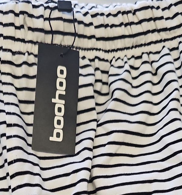 Boohoo New With Tags Black and White Striped Wide Leg Trousers uk16 NN1019 - Image 9