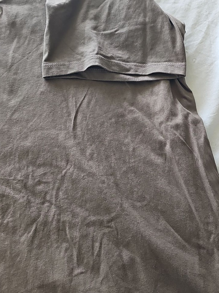 GUESS Originals Embroidered Logo T-Shirt Brown Large 322 - Image 12