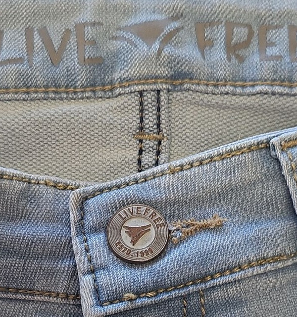 Live Free Light Wash Slim Fit Jeans W30 L31 UU1107 - Image 10