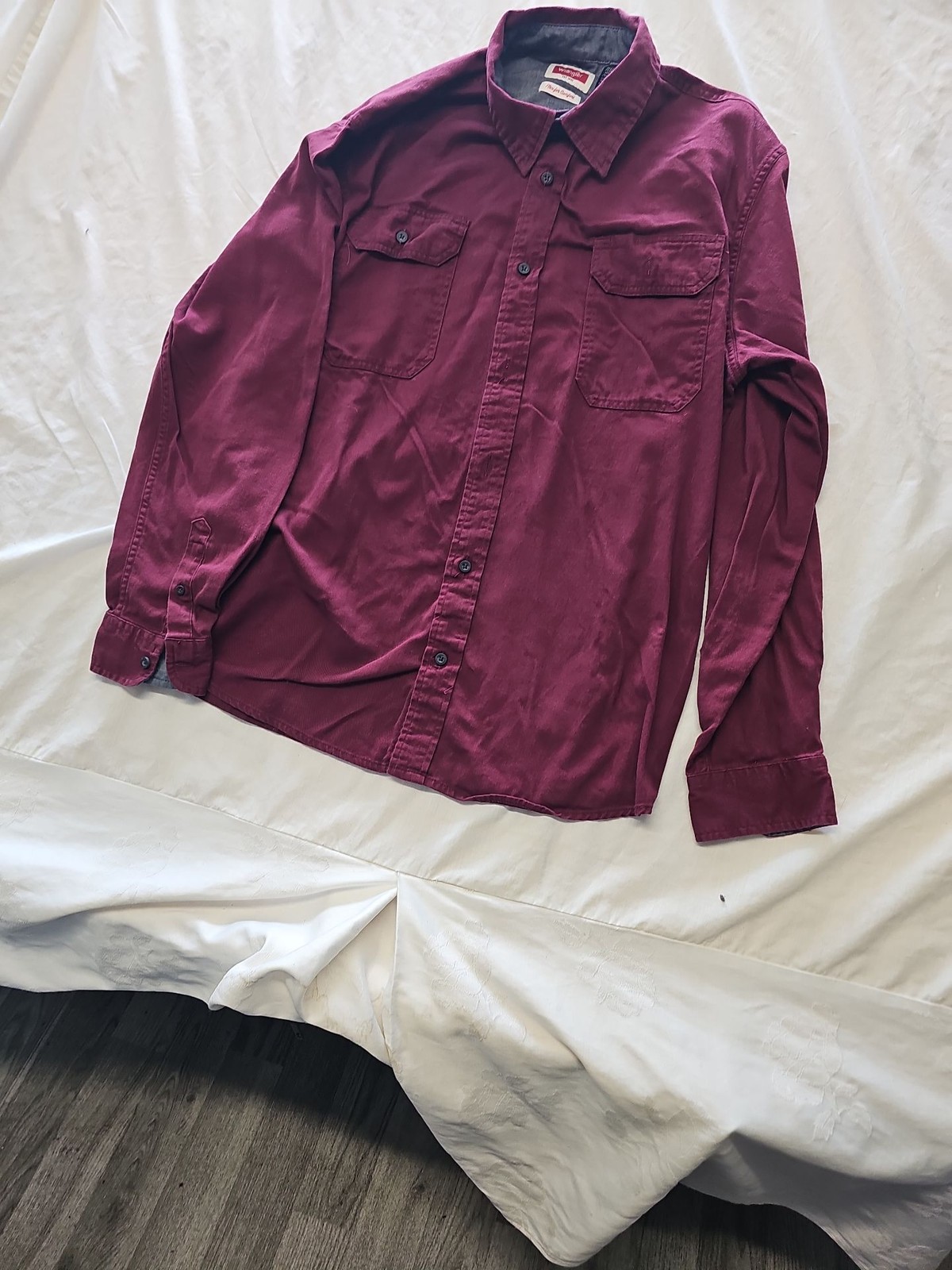 Wrangler Men's Flex for Comfort Twill Long Sleeve Shirt in Burgundy Large SS1080 - Image 4