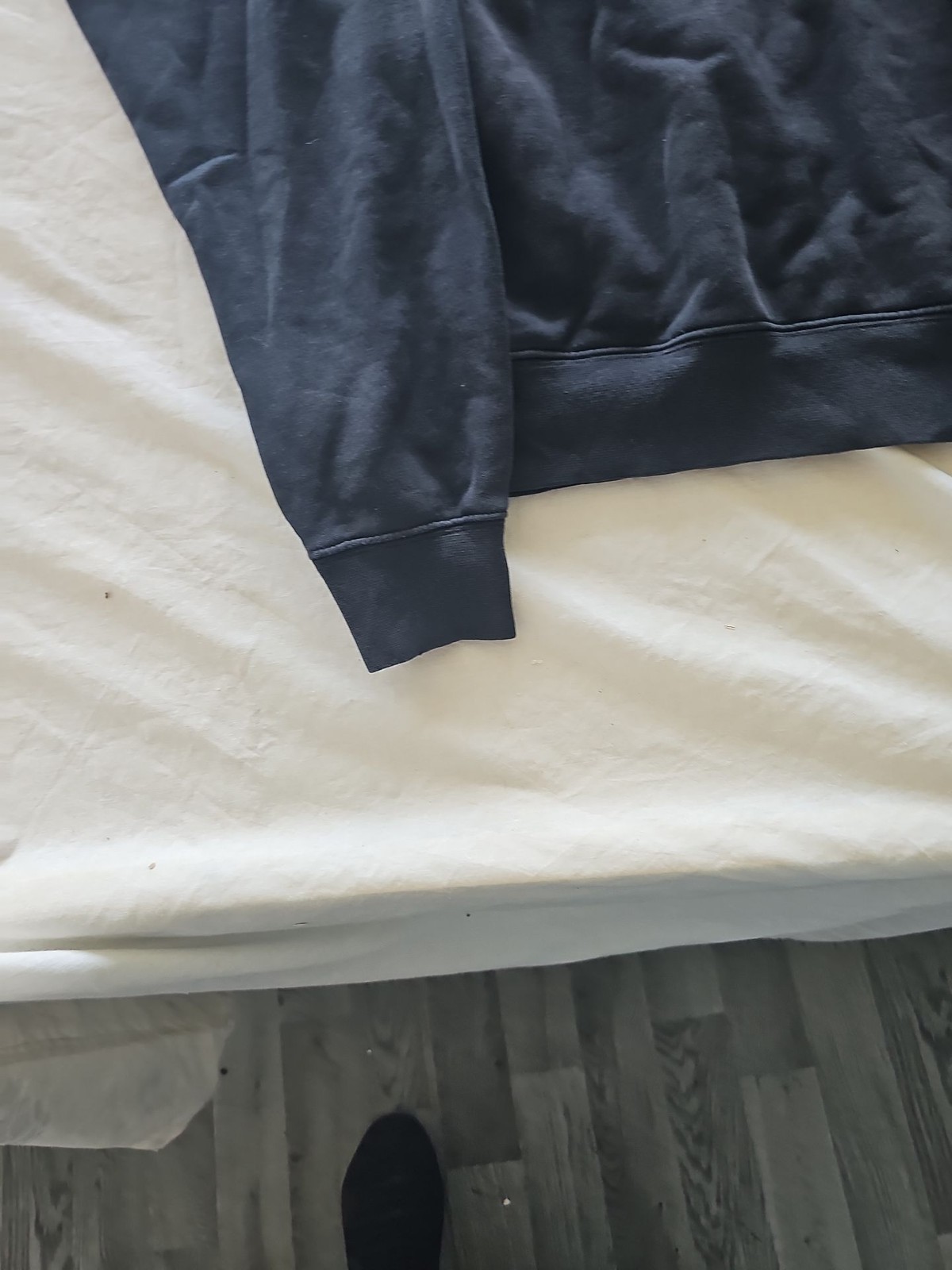 Nike Sportswear Essential Fleece Hoodie in Black 329 - Image 4