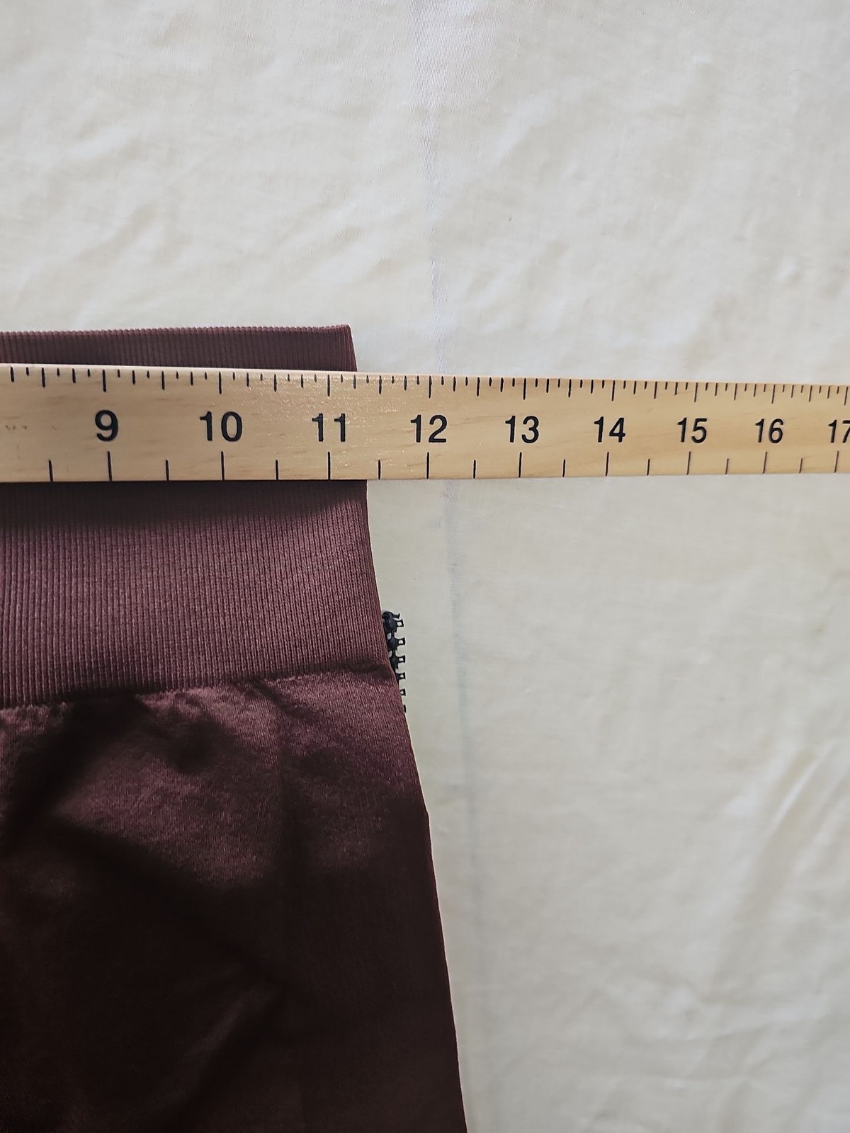 High-Waisted Seamless Ribbed Gym Leggings in Chocolate Brown QQ1064 - Image 4