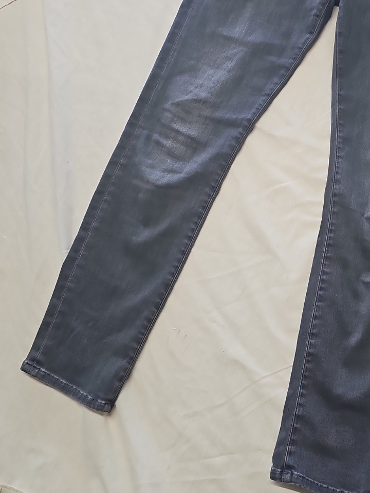 7 For All Mankind Slim Fit Grey Wash Denim Jeans A 1201 - Image 10