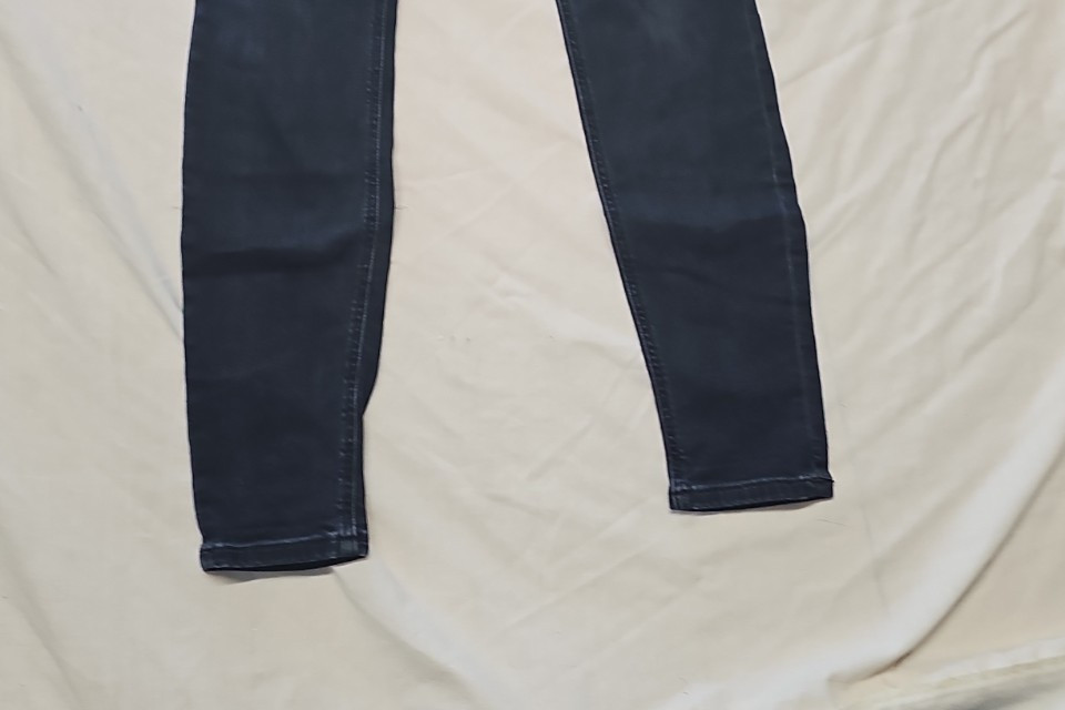 Lee Women's Dark Wash High-Rise Skinny Jeans A1 1206 - Image 9
