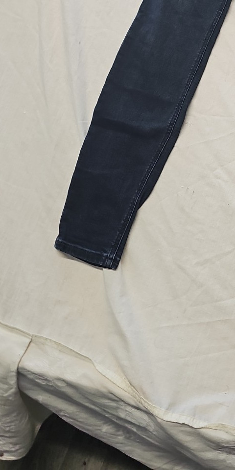 Lee Women's Dark Wash High-Rise Skinny Jeans A1 1206 - Image 11