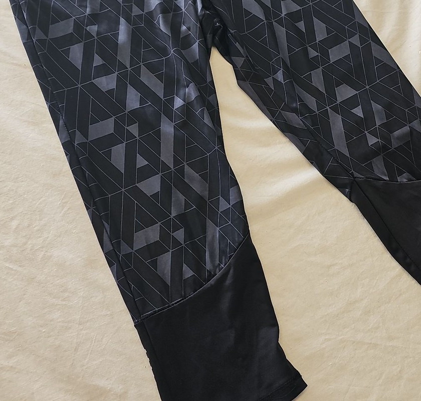 Slazenger Women's Geometric Print Capri Running Leggings O720 - Image 12