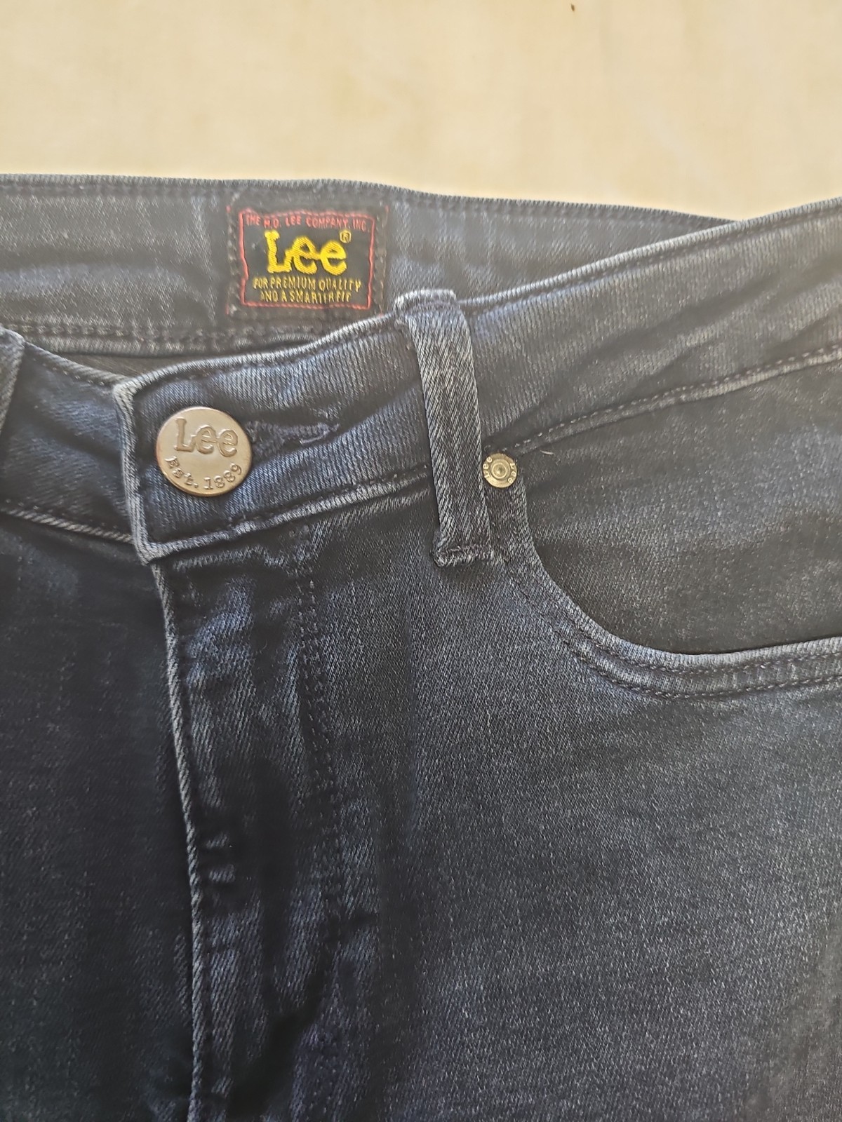 Lee Women's Dark Wash High-Rise Skinny Jeans A1 1206 - Image 4
