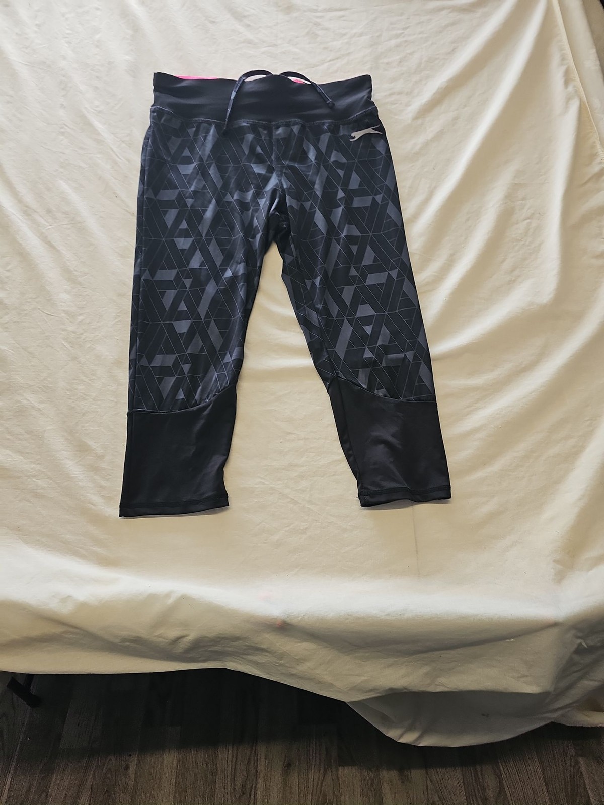Slazenger Women's Geometric Print Capri Running Leggings O720