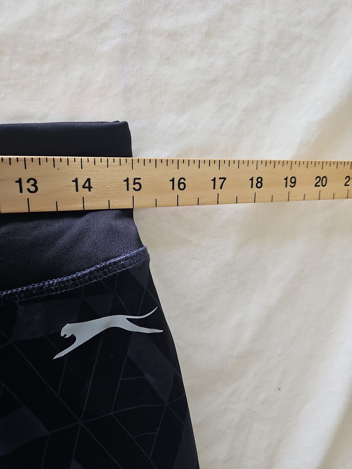 Slazenger Women's Geometric Print Capri Running Leggings O720 - Image 5