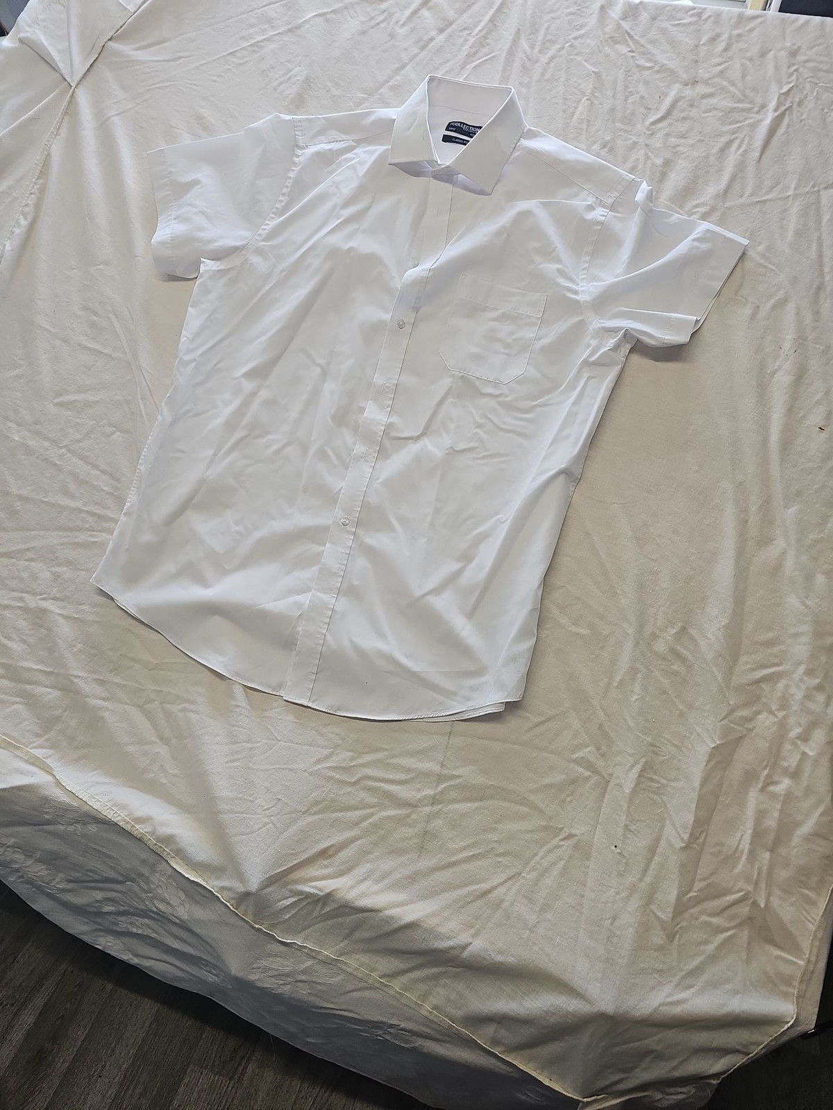 Debenhams The Collection Men's White Short Sleeve Classic Fit Shirt 16.5 XX1164 - Image 4