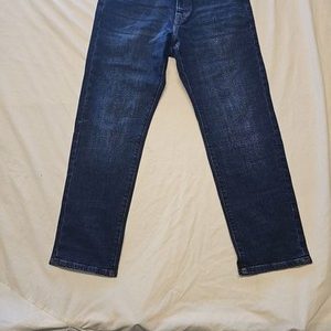 Amazon Essentials Men's Athletic Fit Blue Jeans 33W x 29L  JJ337