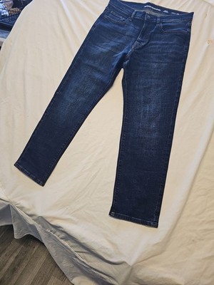 Amazon Essentials Men's Athletic Fit Blue Jeans 33W x 29L JJ337 - Image 3